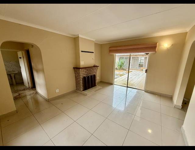 3 BEDROOM HOUSE FOR SALE IN CHASE VALLEY HEIGHTS